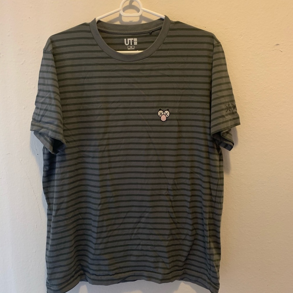 Kaws x Uniqlo t-shirt
